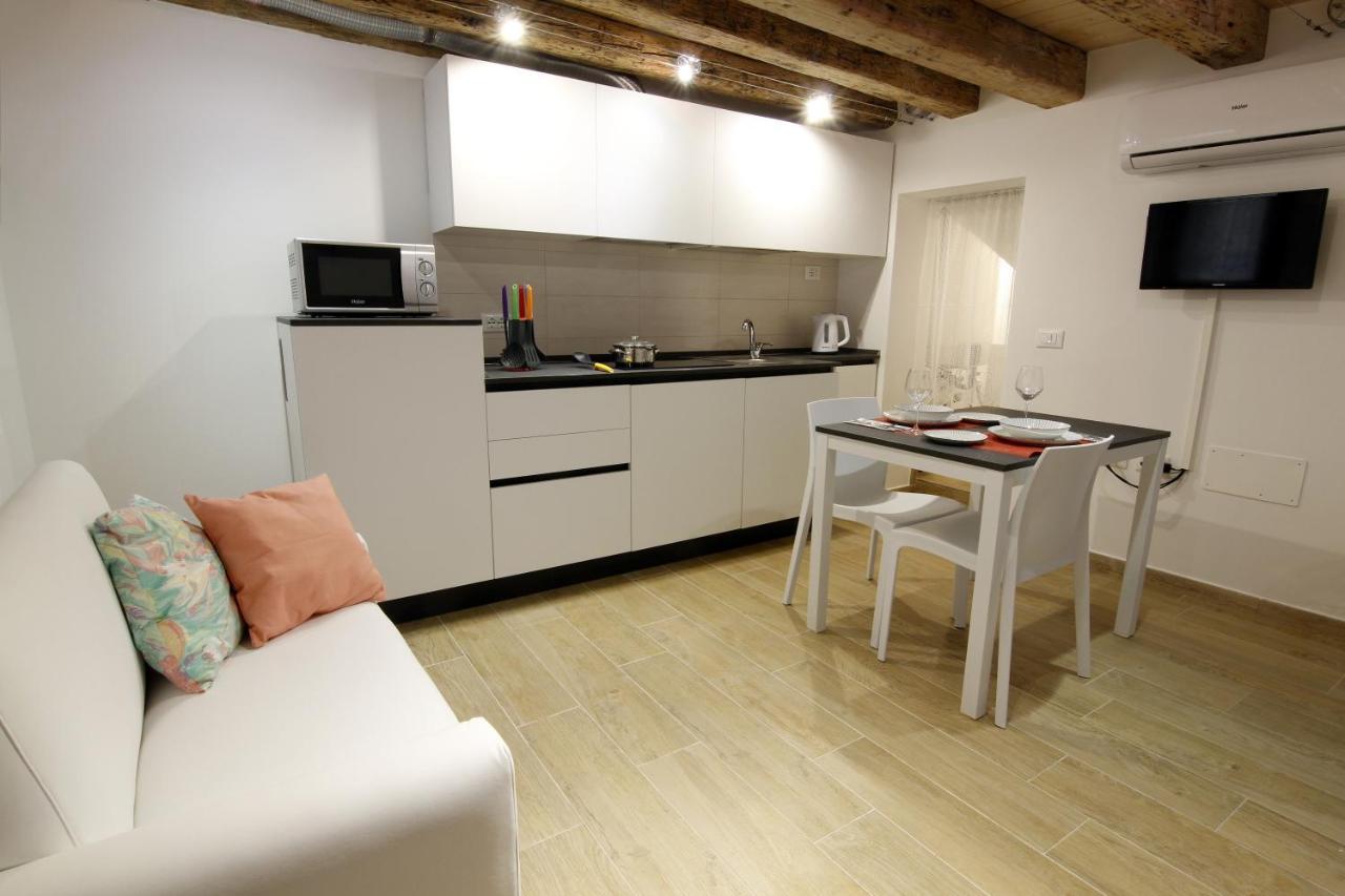 Tre Raggi Apartment Velence Kültér fotó
